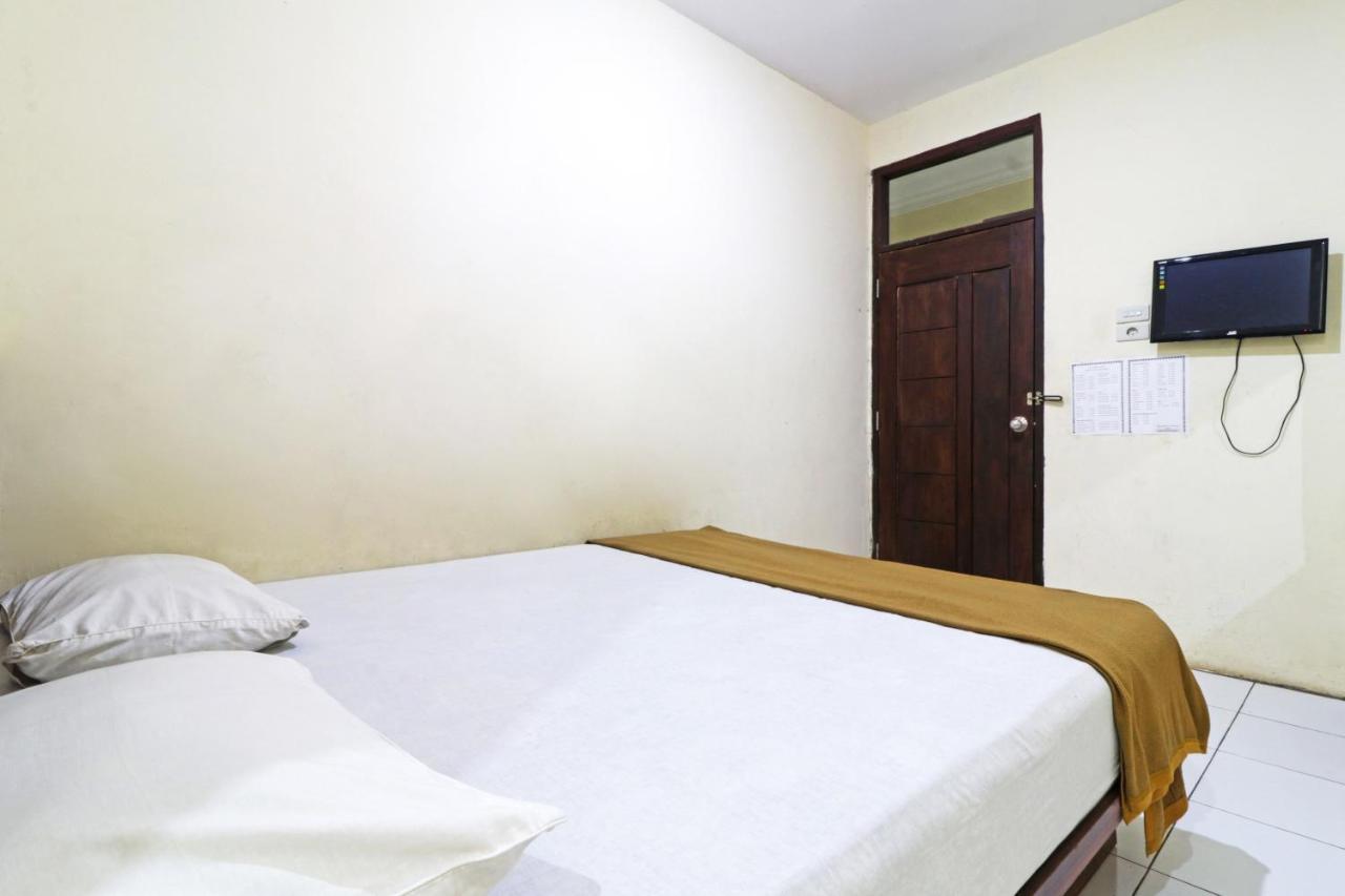 Guest House Taman Sari Syariah Pekanbaru Exterior photo